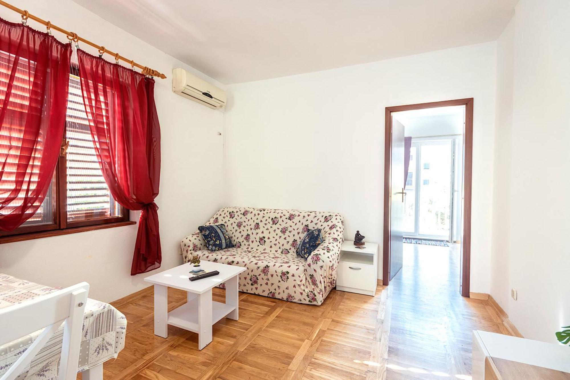 Apartment Lana
